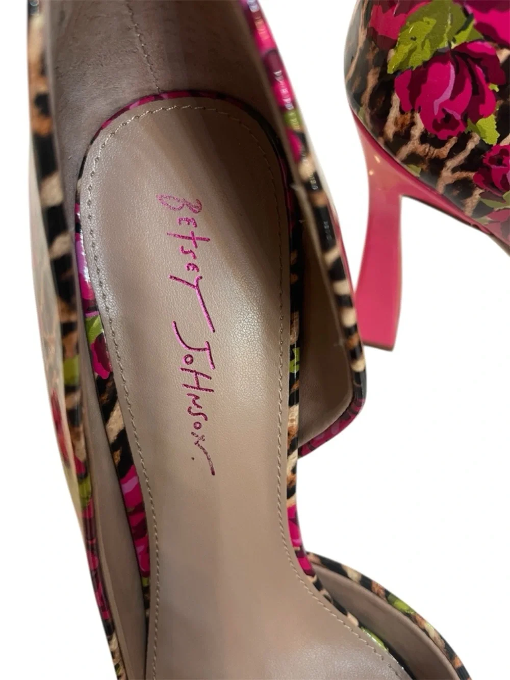 Betsy Johnson Noble Bow Pump Pink Leopard patent Leather Sculpted Bow size 10M - Picture 4 of 8